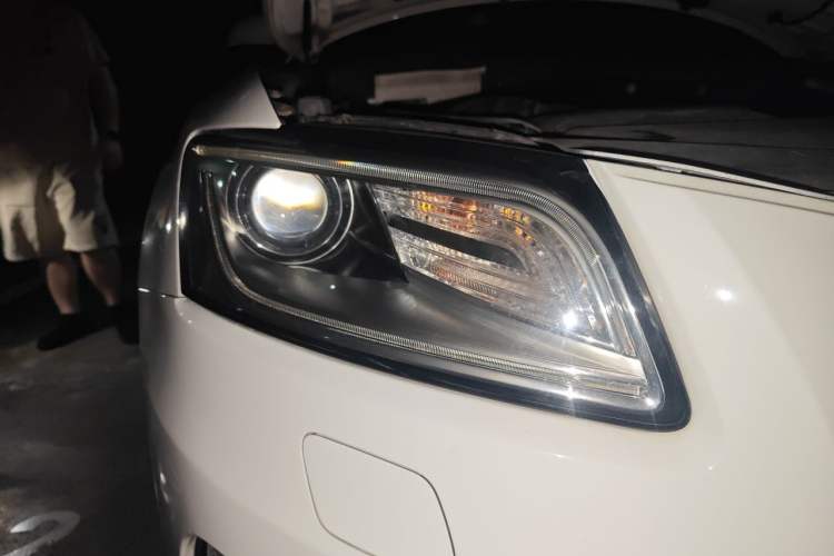 Used Audi Q5 2017 40 TFSI Ambition Edition Right Front Headlight