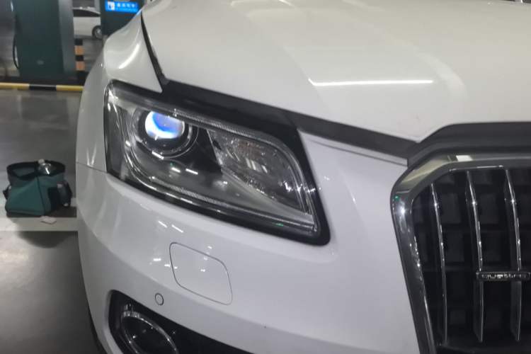 Used Audi Q5 2017 40 TFSI Technology Edition Right Front Headlight