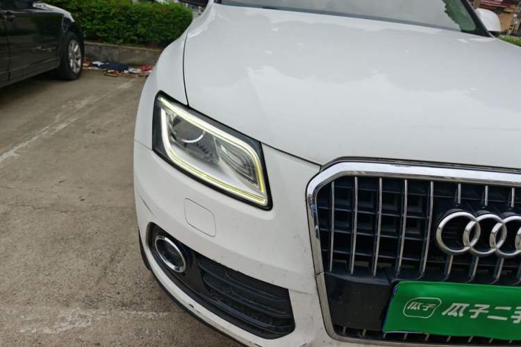 Used Audi Q5 2017 40 TFSI Ambition Edition Right Front Headlight