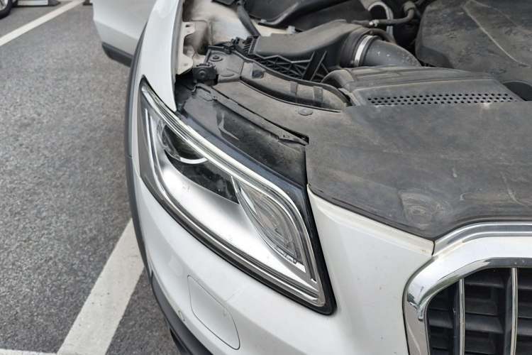 Used Audi Q5 2017 Plus 40 TFSI Technology Model Right Front Headlight