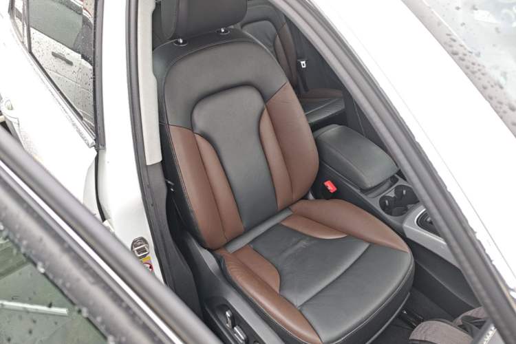 Used Audi Q5 2017 Plus 40 TFSI Technology Model Right Front Seat