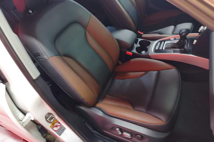 Used Audi Q5 2017 Plus 40 TFSI Technology Model Right Front Seat