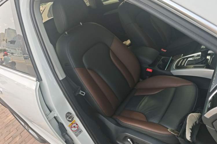 Used Audi Q5 2017 Plus 40 TFSI Technology Model Right Front Seat