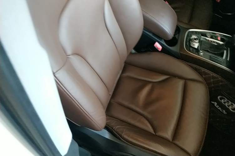 Used Audi Q5 2017 40 TFSI Comfort Model Right Front Seat
