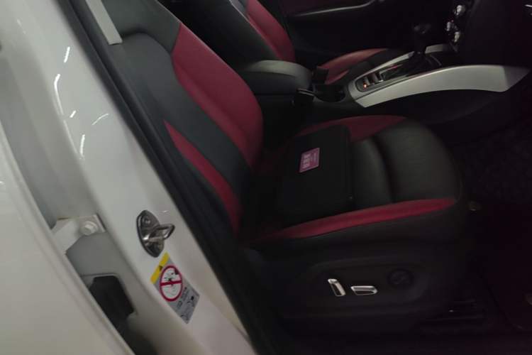 Used Audi Q5 2017 Plus 40 TFSI Technology Model Right Front Seat