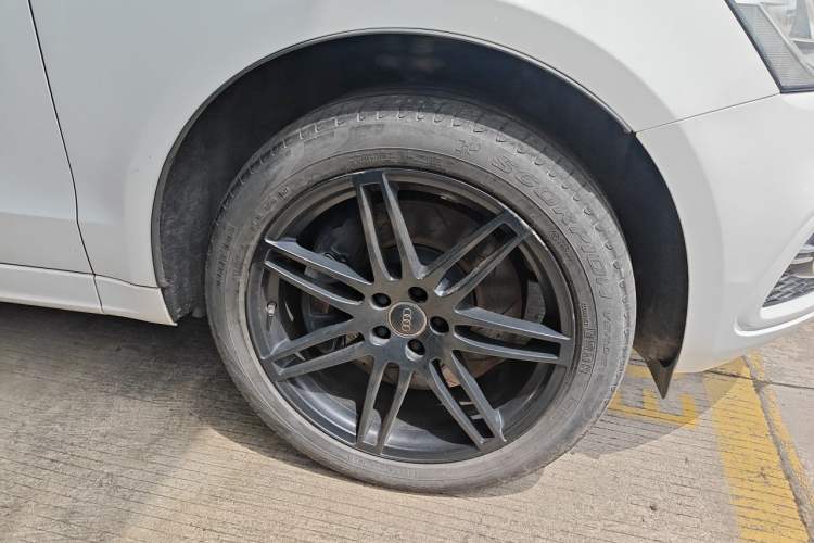 Used Audi Q5 2017 SQ5 3.0 TFSI quattro Right Front Wheel Hub