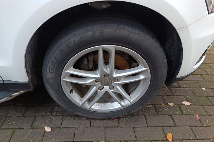 Used Audi Q5 2017 40 TFSI Technology Edition Right Front Wheel Hub