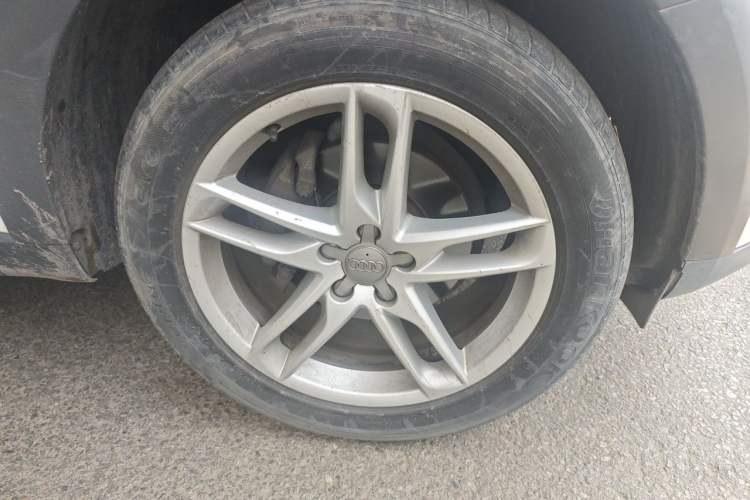 Used Audi Q5 2017 Plus 40 TFSI Technology Model Right Front Wheel Hub