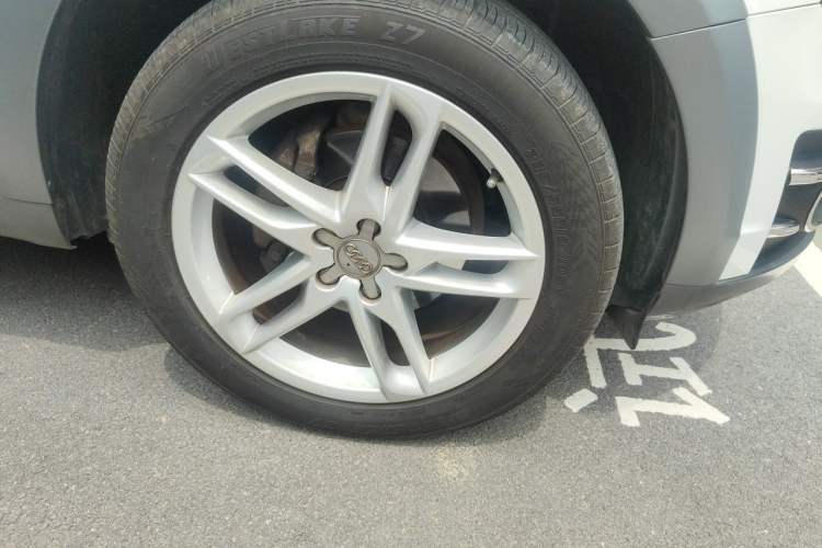Used Audi Q5 2017 Plus 40 TFSI Technology Model Right Front Wheel Hub