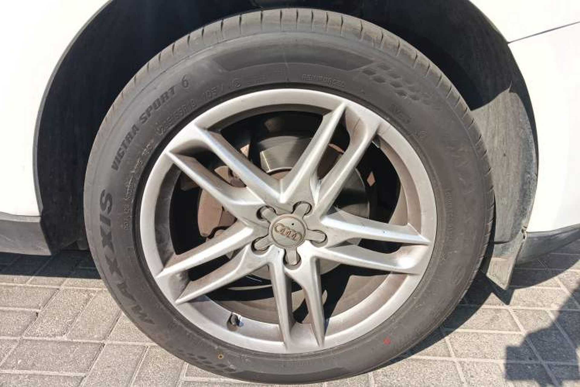 Used Audi Q5 2017 40 TFSI Technology Edition Right Front Wheel Hub