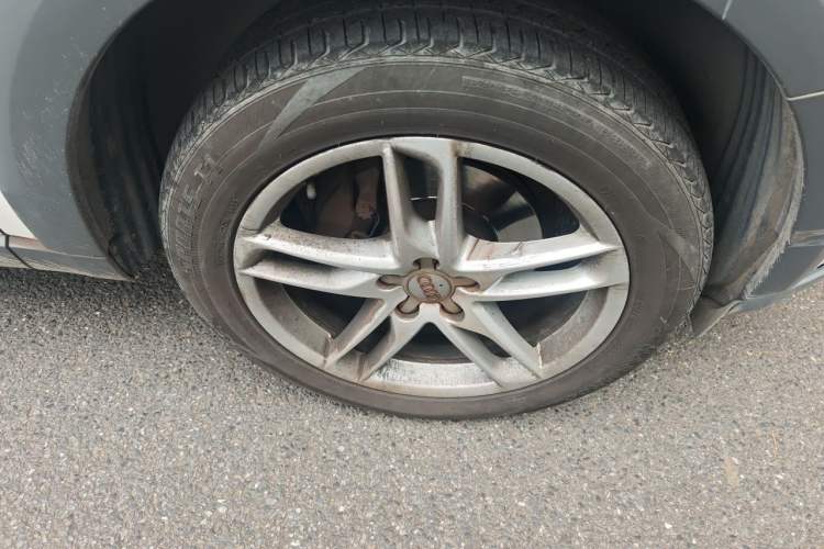 Used Audi Q5 2017 Plus 40 TFSI Technology Model Right Front Wheel Hub