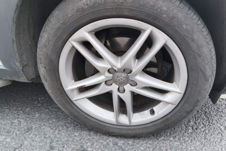 Used Audi Q5 2017 Plus 40 TFSI Technology Model Right Front Wheel Hub