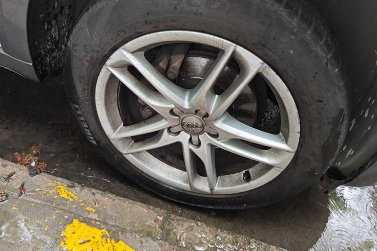 Used Audi Q5 2017 Plus 40 TFSI Technology Model Right Front Wheel Hub