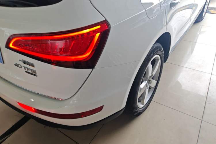 Used Audi Q5 2017 40 TFSI Ambition Edition Right Rear Taillight