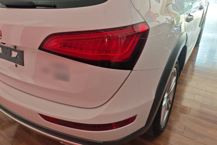 Used Audi Q5 2017 Plus 40 TFSI Technology Model Right Rear Taillight