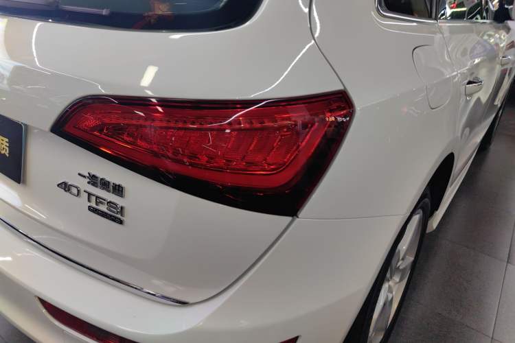 Used Audi Q5 2017 Plus 40 TFSI Ambition Model Right Rear Taillight