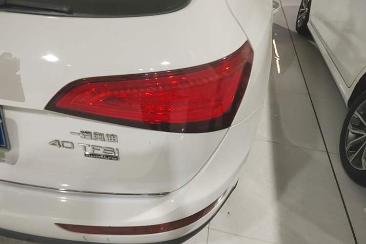 Used Audi Q5 2017 40 TFSI Ambition Edition Right Rear Taillight