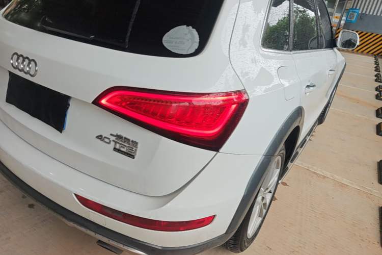 Used Audi Q5 2017 Plus 40 TFSI Technology Model Right Rear Taillight