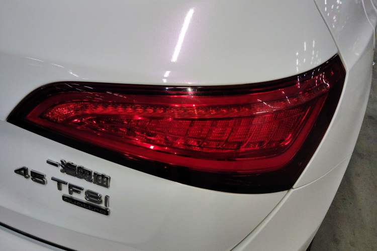 Used Audi Q5 2017 40 TFSI Technology Edition Right Rear Taillight