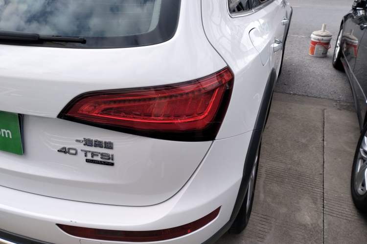 Used Audi Q5 2017 Plus 40 TFSI Technology Model Right Rear Taillight
