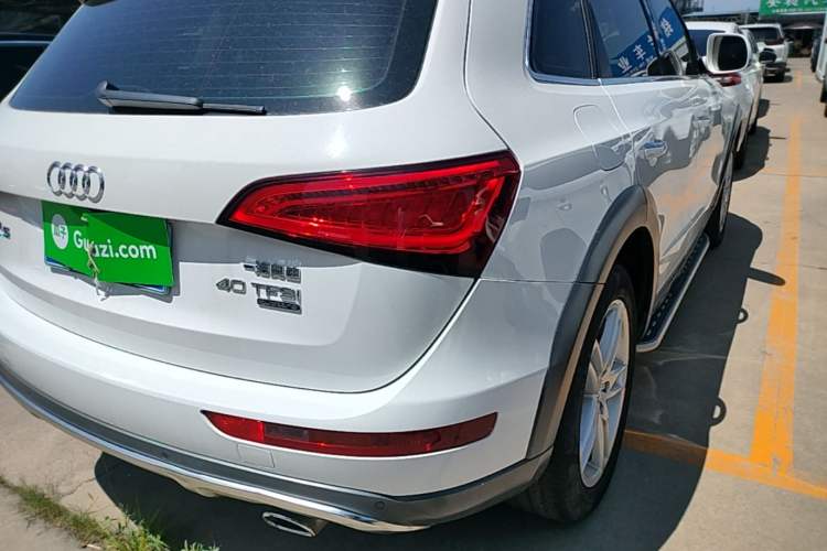 Used Audi Q5 2017 Plus 40 TFSI Technology Model Right Rear Taillight