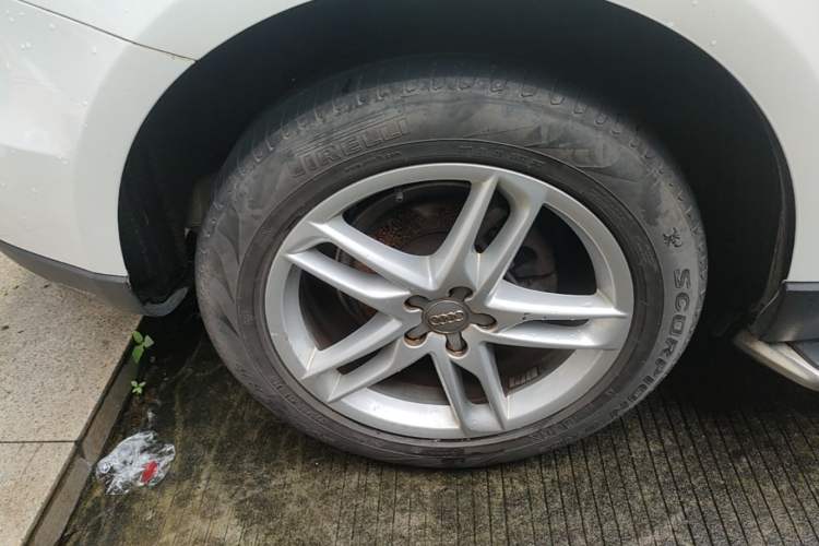 Used Audi Q5 2017 40 TFSI Technology Edition Right Rear Wheel Hub