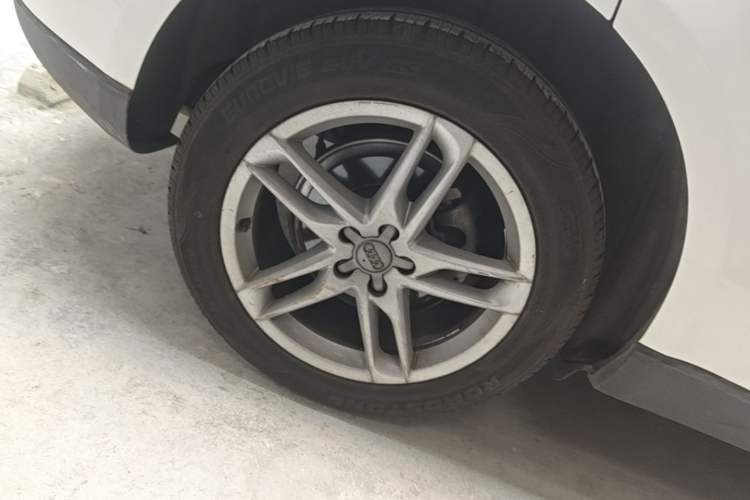 Used Audi Q5 2017 40 TFSI Technology Edition Right Rear Wheel Hub