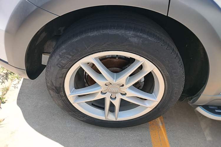 Used Audi Q5 2017 Plus 40 TFSI Technology Model Right Rear Wheel Hub