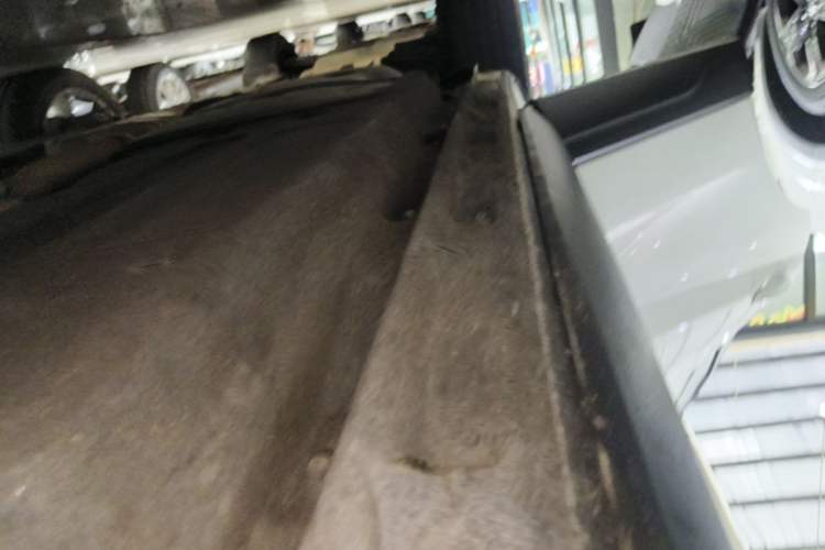 Used Audi Q5 2017 40 TFSI Technology Edition Right Side Sill