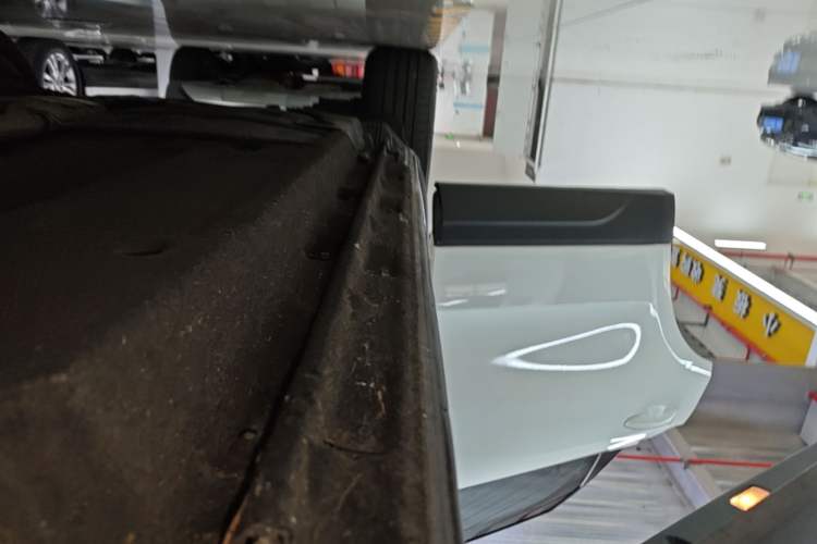 Used Audi Q5 2017 40 TFSI Ambition Edition Right Side Sill