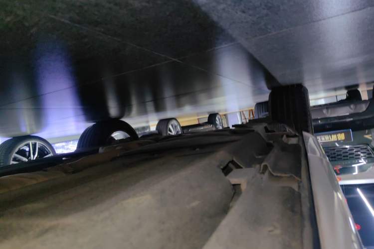 Used Audi Q5 2017 Plus 40 TFSI Ambition Model Right Side Sill