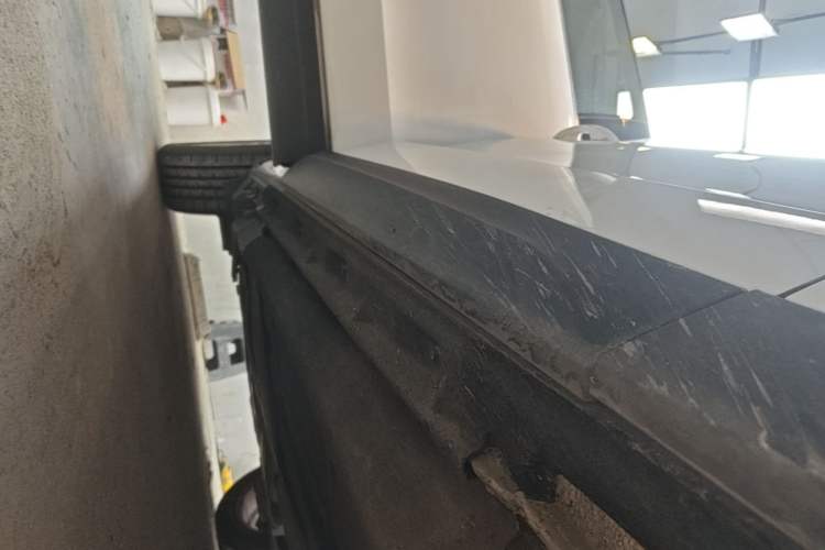 Used Audi Q5 2017 40 TFSI Technology Edition Right Side Sill