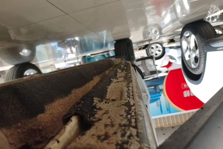 Used Audi Q5 2017 40 TFSI Technology Edition Right Side Sill