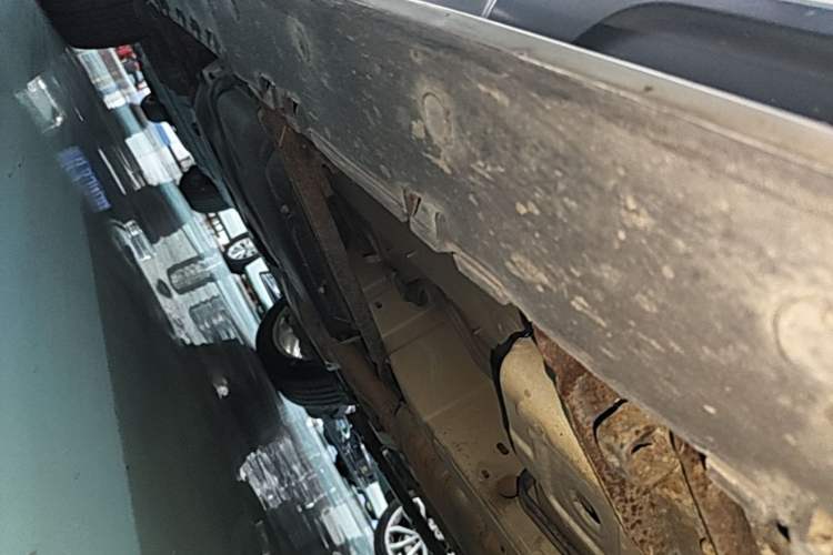 Used Audi Q5 2017 Plus 40 TFSI Technology Model Right Side Sill