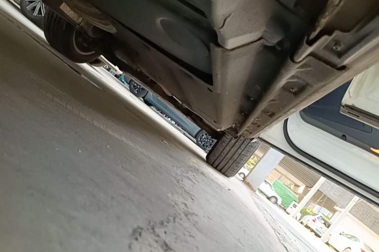 Used Audi Q5 2017 Plus 40 TFSI Ambition Model Right Side Sill