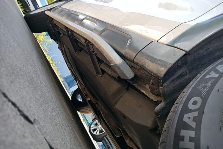 Used Audi Q5 2017 Plus 40 TFSI Technology Model Right Side Sill