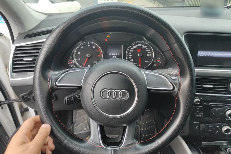 Used Audi Q5 2017 40 TFSI Ambition Edition Steering Wheel