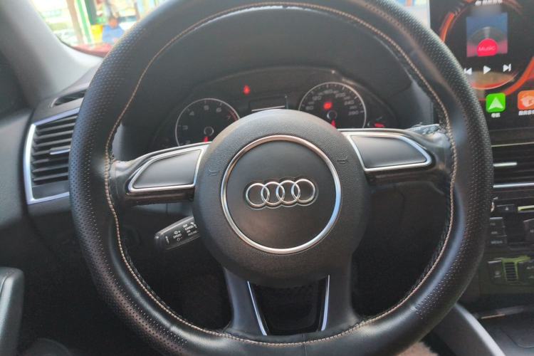 Used Audi Q5 2017 40 TFSI Ambition Edition Steering Wheel