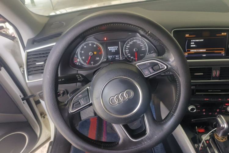 Used Audi Q5 2017 40 TFSI Dynamic Edition Steering Wheel