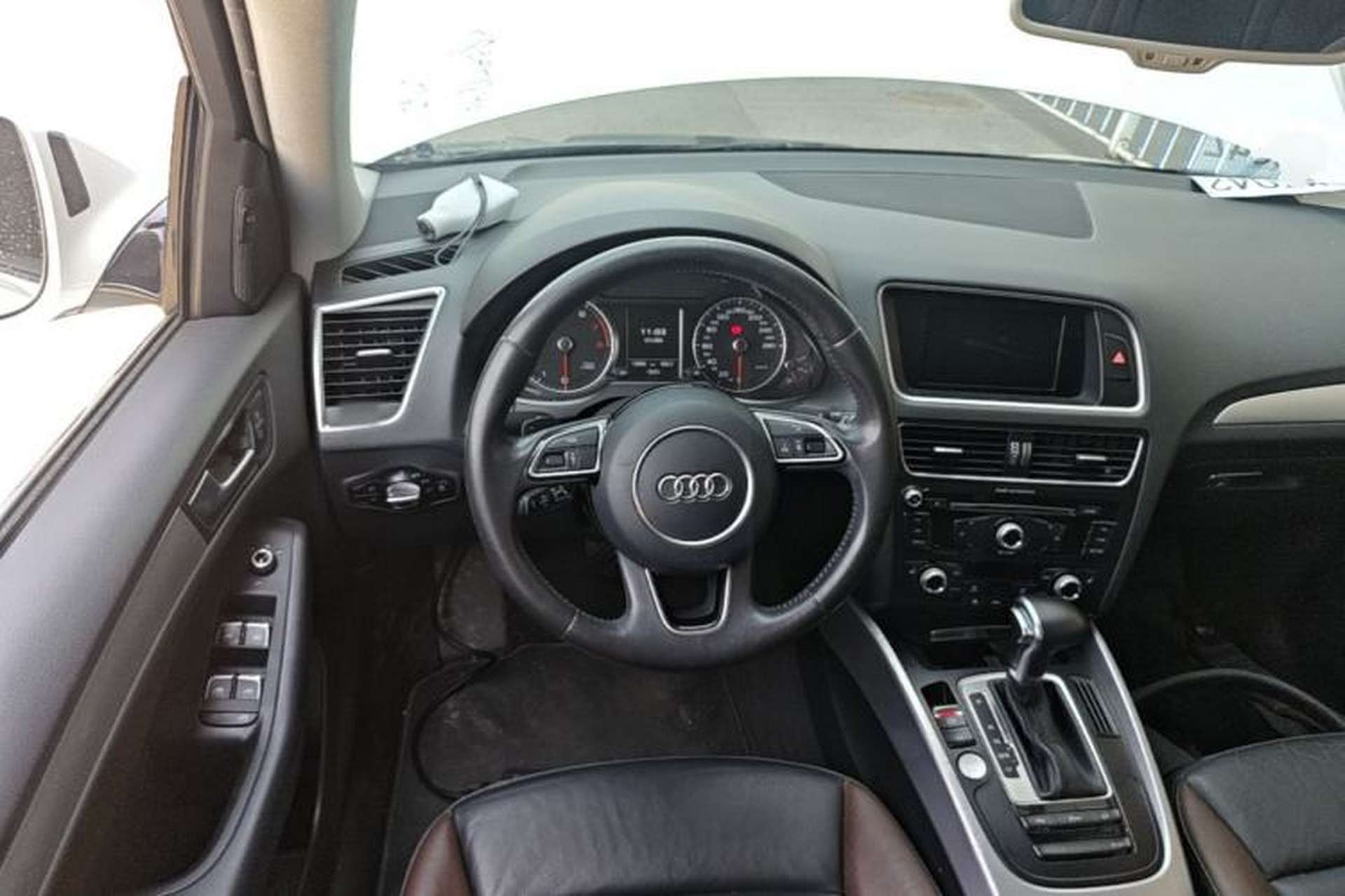 Used Audi Q5 2017 40 TFSI Technology Edition Steering Wheel
