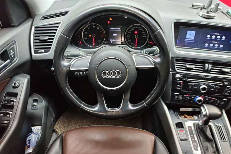 Used Audi Q5 2017 40 TFSI Ambition Edition Steering Wheel