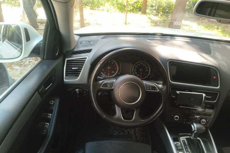 Used Audi Q5 2017 40 TFSI Dynamic Edition Steering Wheel