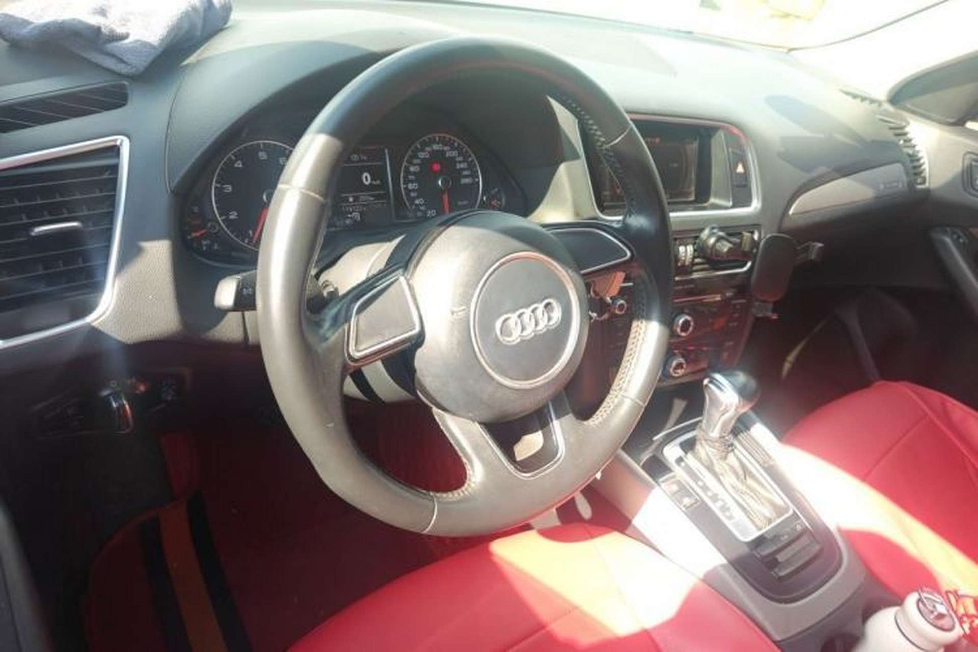 Used Audi Q5 2017 Plus 40 TFSI Ambition Model Steering Wheel