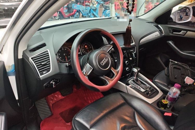 Used Audi Q5 2017 Plus 40 TFSI Ambition Model Steering Wheel
