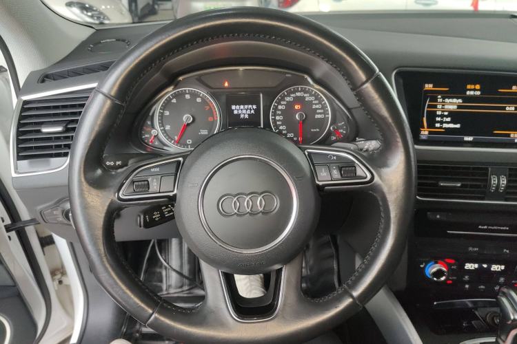 Used Audi Q5 2017 40 TFSI Dynamic Edition Steering Wheel