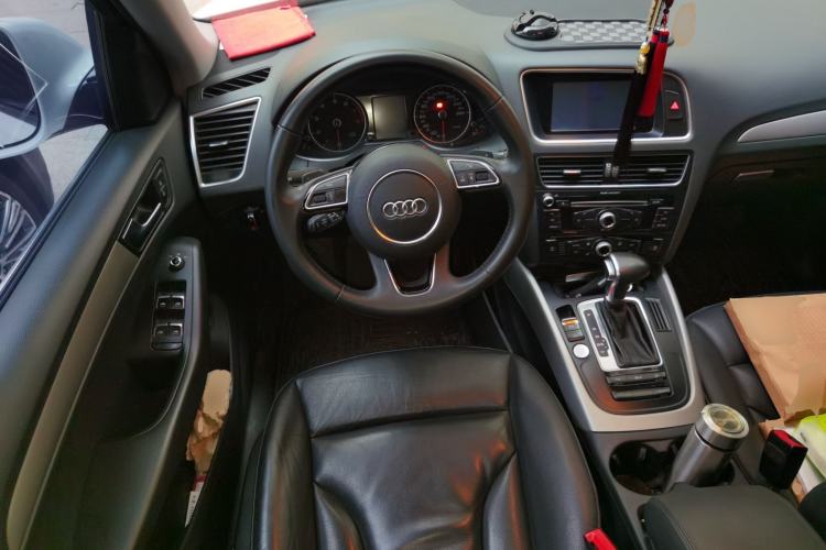 Used Audi Q5 2017 Plus 40 TFSI Ambition Model Steering Wheel
