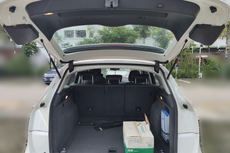 Used Audi Q5 2017 Plus 40 TFSI Technology Model Trunk