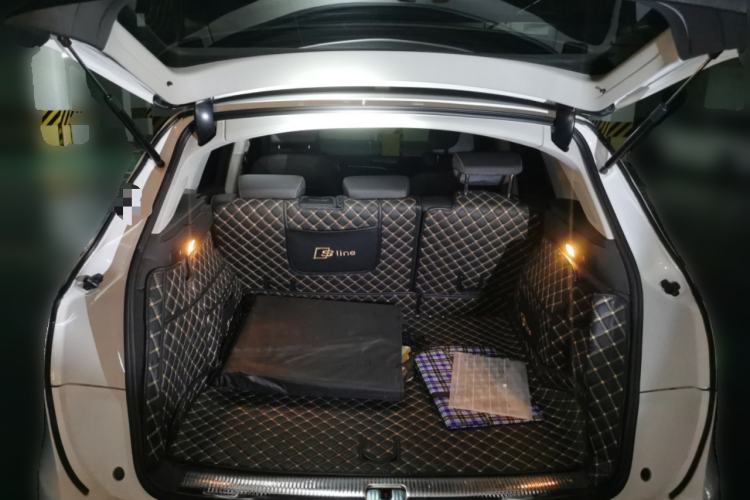 Used Audi Q5 2017 Plus 40 TFSI Technology Model Trunk