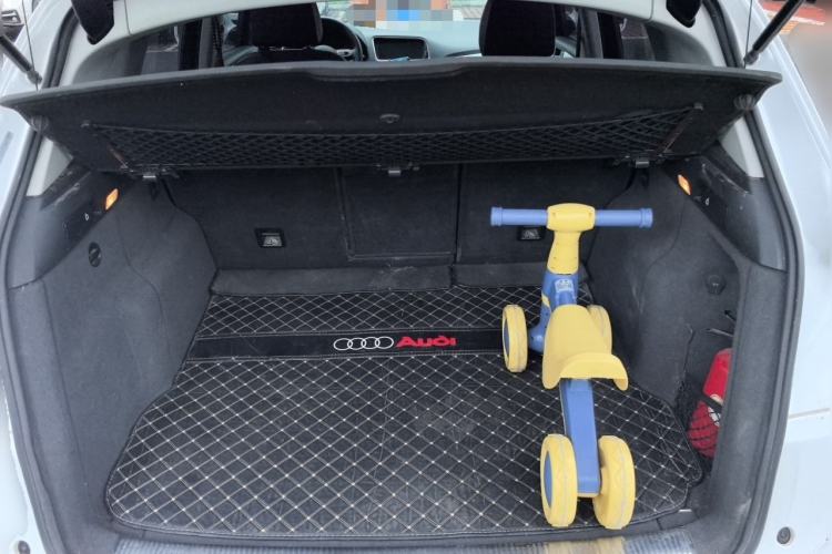 Used Audi Q5 2017 Plus 40 TFSI Technology Model Trunk
