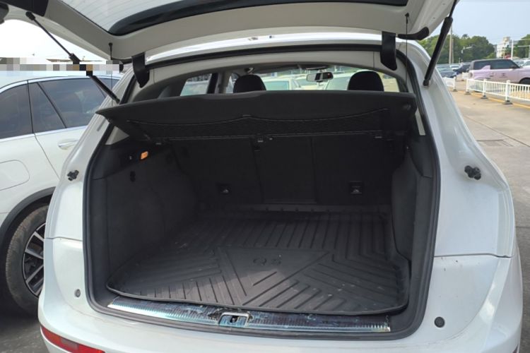 Used Audi Q5 2017 40 TFSI Technology Edition Trunk